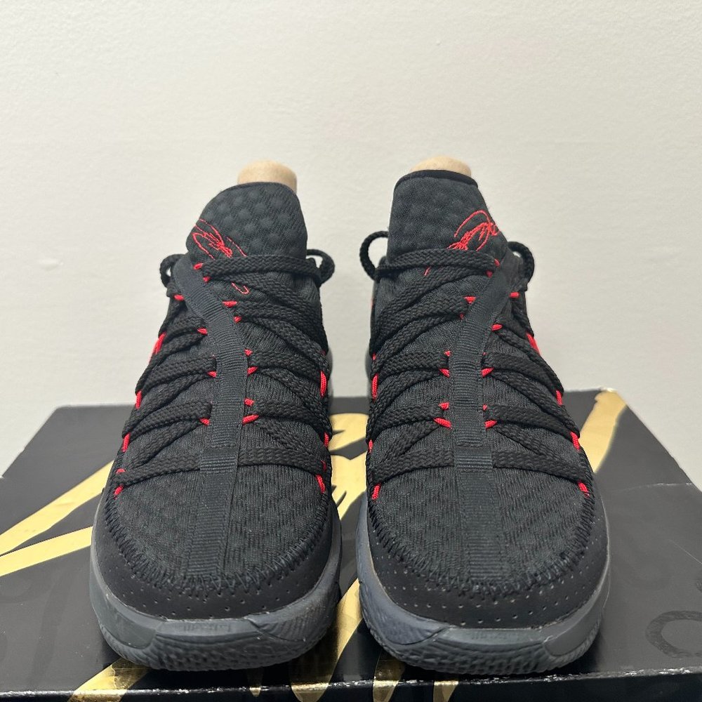 LeBron 17 Low ‘Bred’